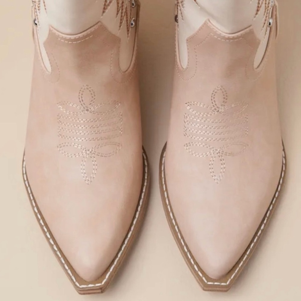 Dolce Vita Tan and Cream Heeled Boots - Picture 5 of 13